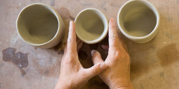 Ceramics pinch pot