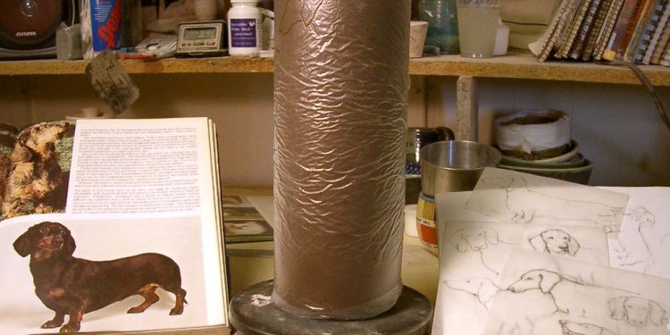 How to make clay vases by hand?